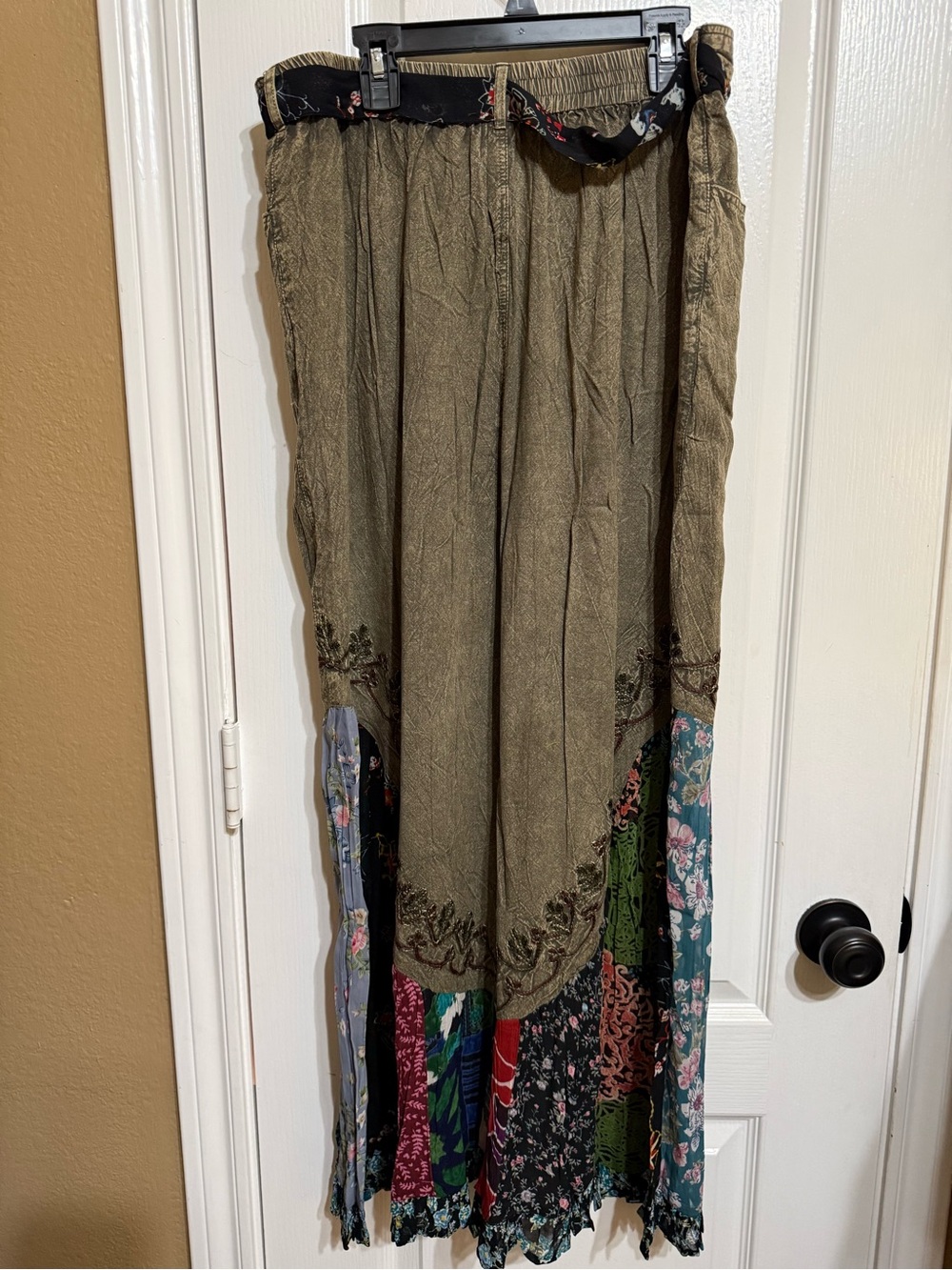 H006 NWT Young Threads XL L w16-20 Boho Olive Wide-Leg Patchwork Pants - Picture 6 of 12